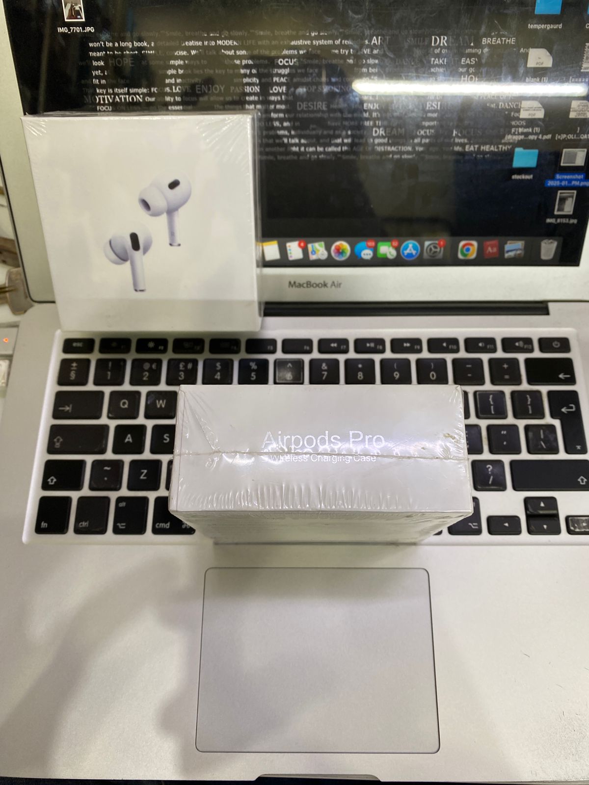 Premium Bluetooth Earbuds – Compatible with iPhone/Android, Noise Cancelling