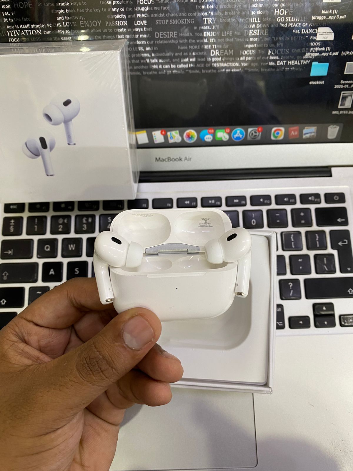 Premium Bluetooth Earbuds – Compatible with iPhone/Android, Noise Cancelling