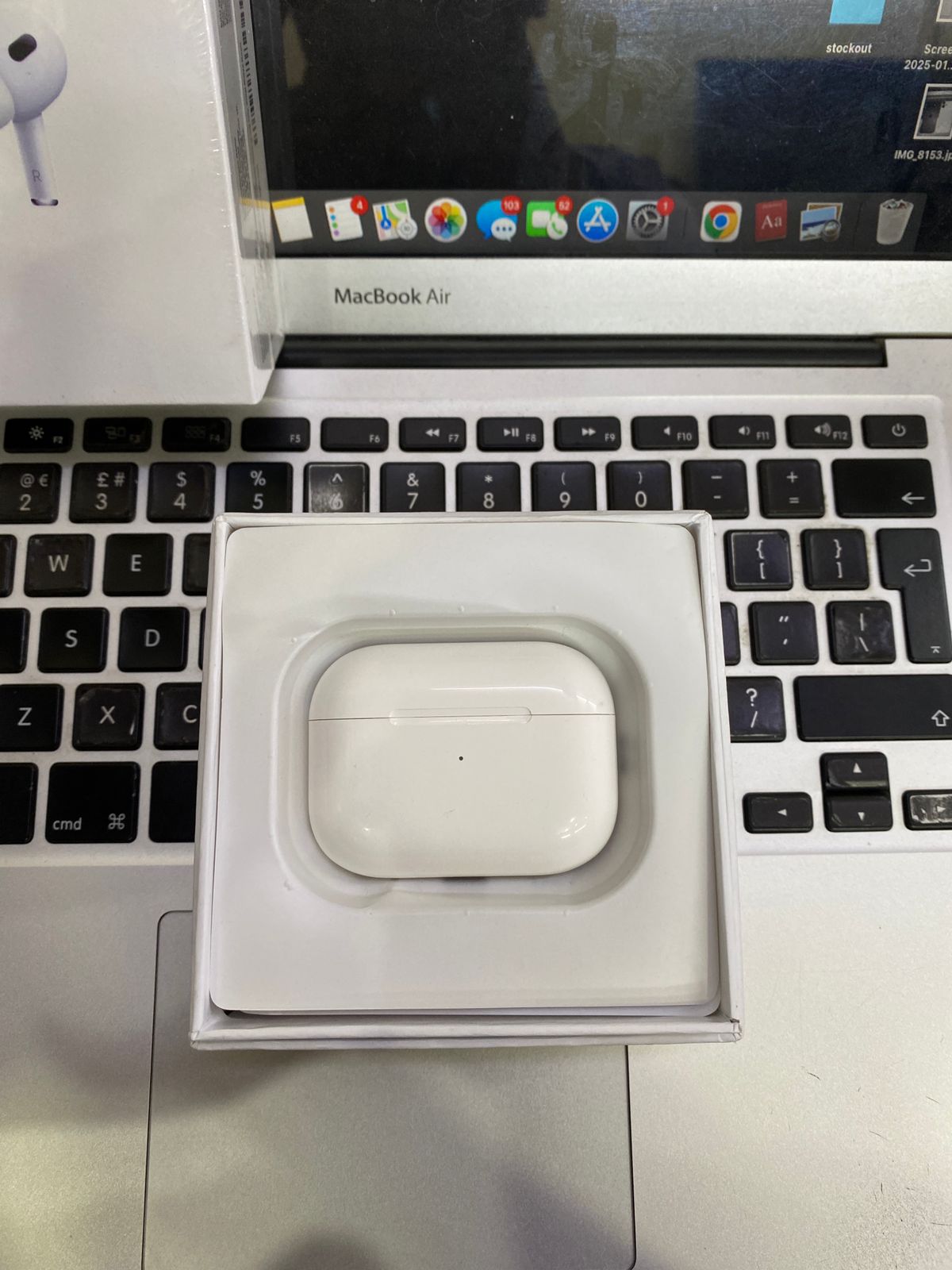 Premium Bluetooth Earbuds – Compatible with iPhone/Android, Noise Cancelling