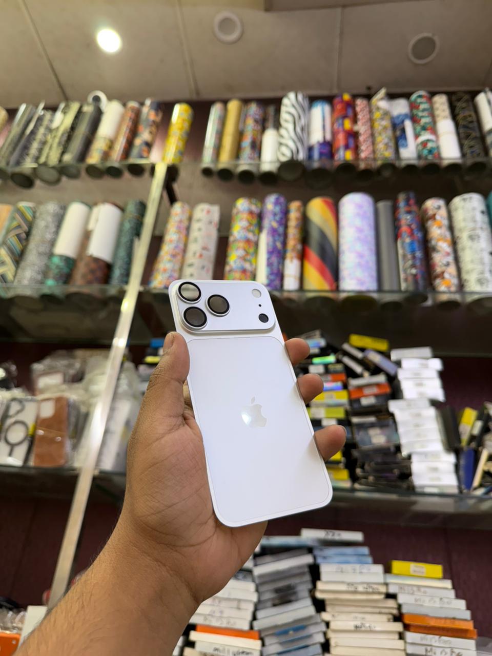 Premium Flash Hide Metal Sheet For 15pro,15pro max,16pro ,16pro max  → 17 Pro